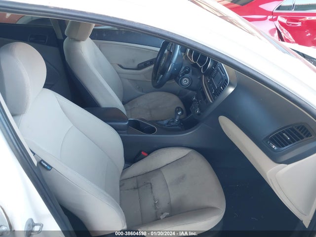 KIA Optima Lx 2014 KNAGM4A79E5482884 Image 5