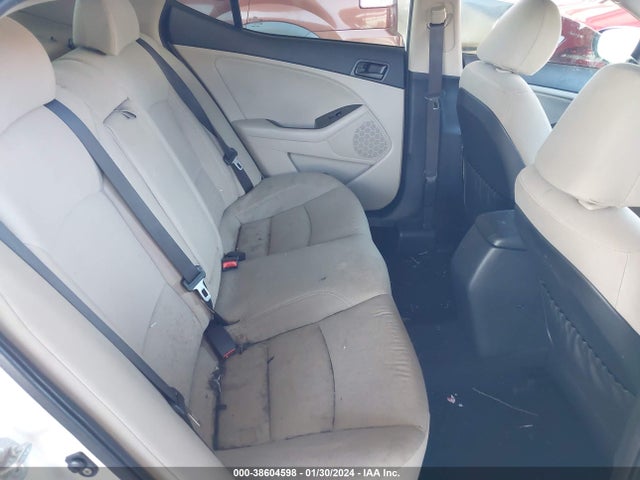 KIA Optima Lx 2014 KNAGM4A79E5482884 Image 8