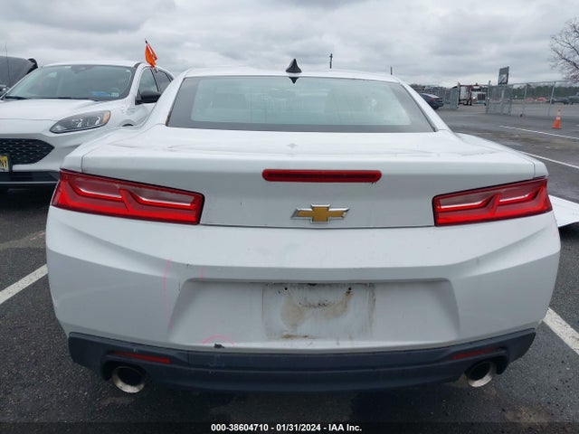 Chevrolet Camaro 2lt 2018 1G1FD1RS5J0168185 Image 15