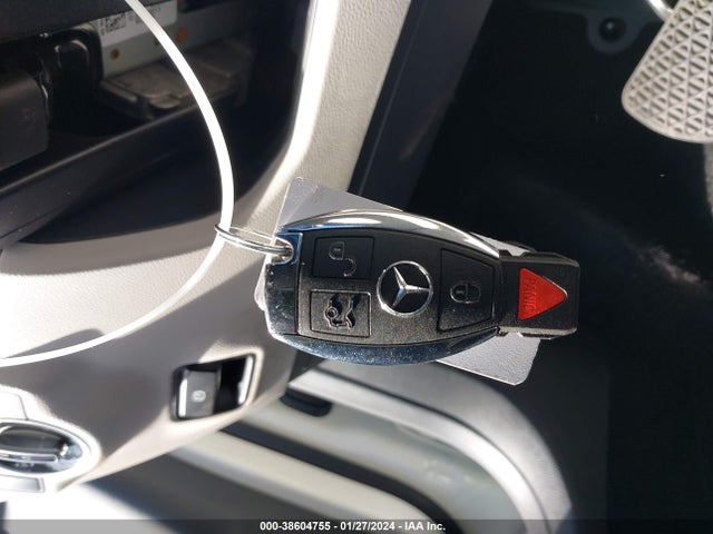 WDDSJ4EB4GN323042 Mercedes-Benz 2016
