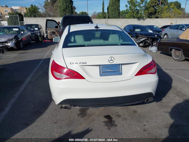 WDDSJ4EB4GN323042 Mercedes-Benz 2016