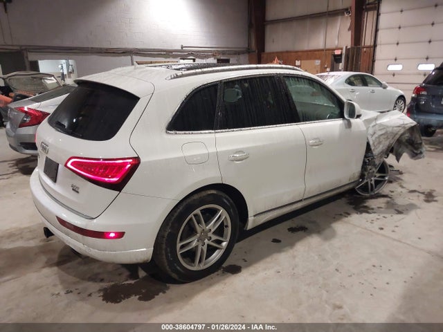 Audi Q5 2.0t Premium 2016 WA1L2AFP3GA048141 Image 4