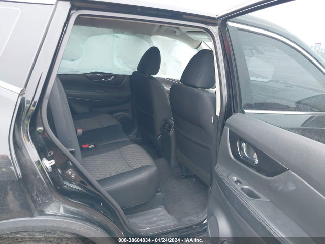 2018 NISSAN ROGUE S VIN: 5N1AT2MV5JC743729