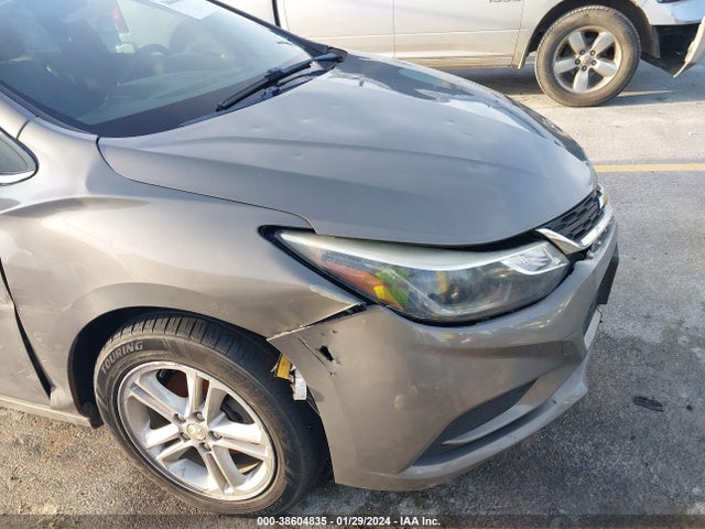 Chevrolet Cruze Lt Auto 2018 1G1BE5SM7J7151569 Image 6