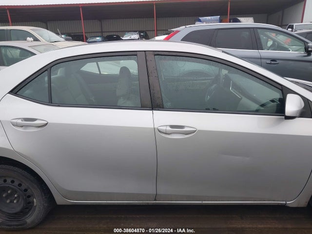 Toyota COROLLA LE 2017 5YFBURHE4HP575835 Image 13