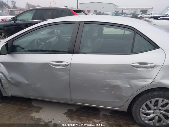 Toyota COROLLA LE 2017 5YFBURHE4HP575835 Image 14