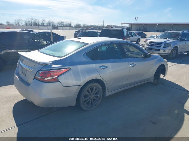 Nissan 2015 2015 1N4AL3AP2FN344164 Image 16