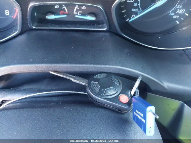 1FMCU0GX5FUB48632 Ford ESCAPE SE