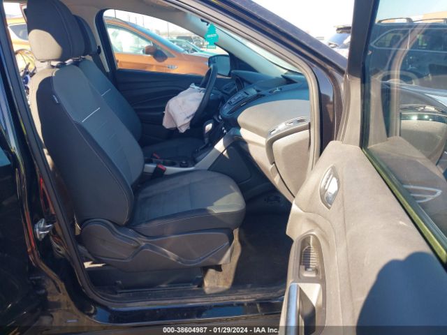 1FMCU0GX5FUB48632 Ford ESCAPE SE