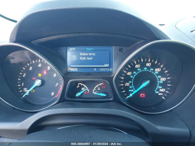 1FMCU0GX5FUB48632 Ford ESCAPE SE