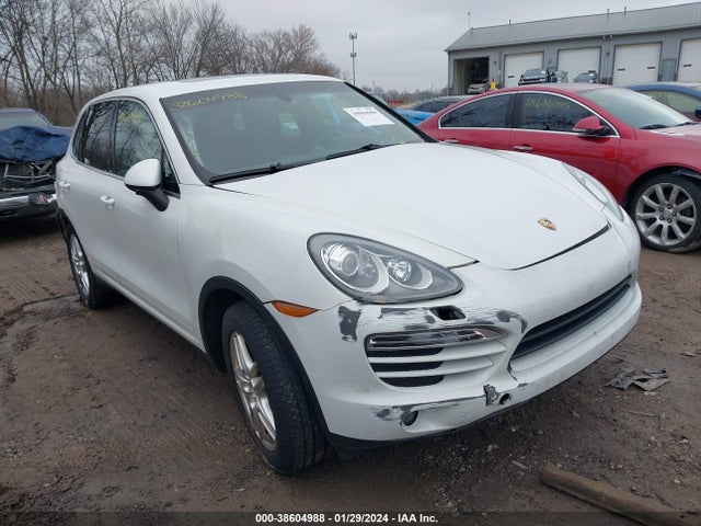2013 PORSCHE CAYENNE WP1AA2A21DLA07068 Photo 0