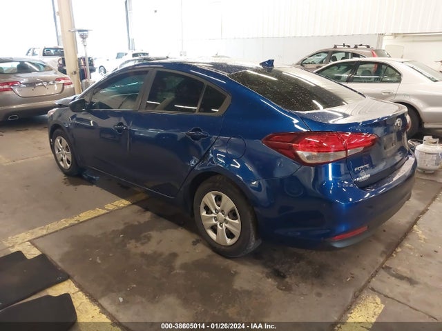 KIA FORTE LX 2018 3KPFK4A70JE238933 Image 3