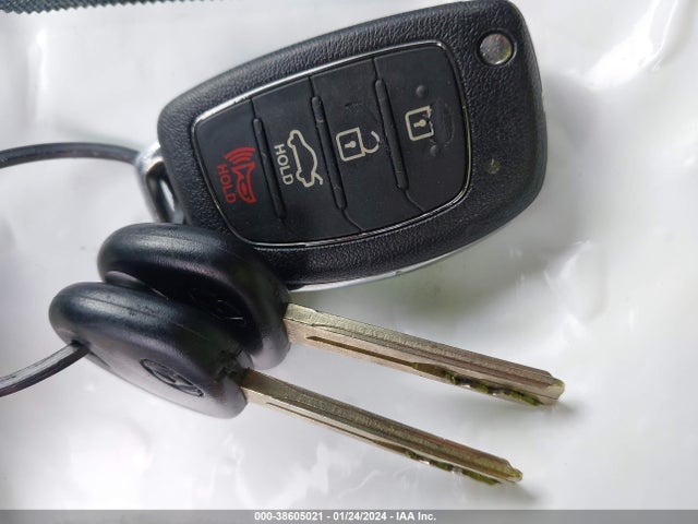 Hyundai SONATA SE 2016 5NPE24AF3GH303619 Image 11