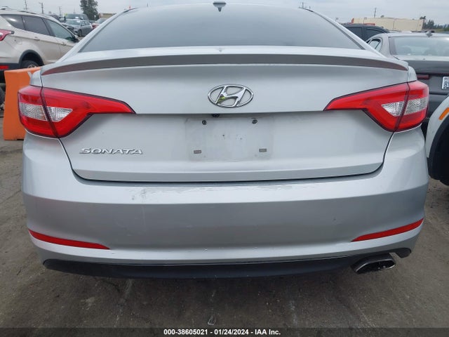 Hyundai SONATA SE 2016 5NPE24AF3GH303619 Image 16