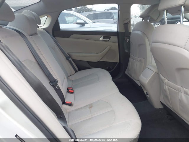 Hyundai SONATA SE 2016 5NPE24AF3GH303619 Image 8