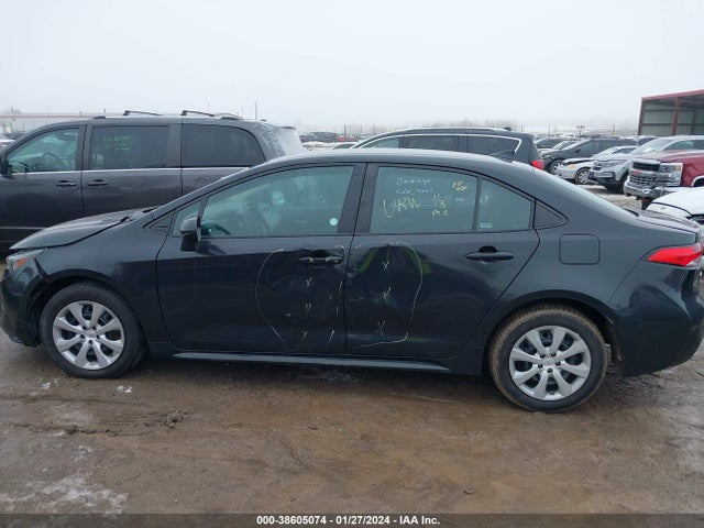 Toyota COROLLA LE 2021 5YFEPMAE6MP216935 Image 32