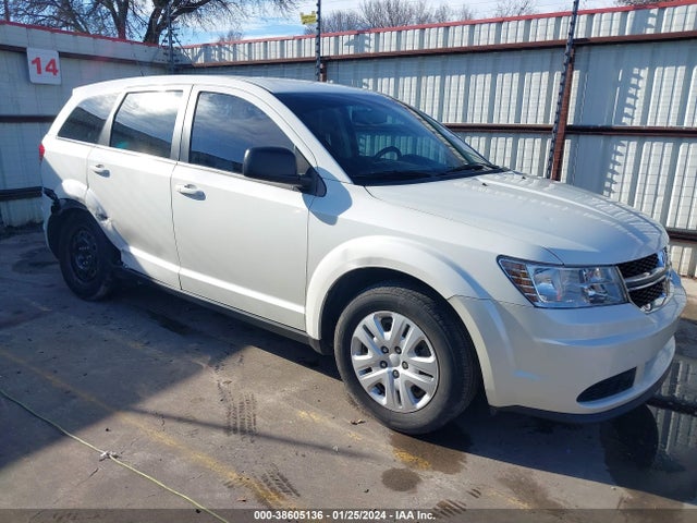 2014 3C4PDCAB5ET156873 main image