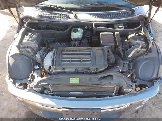 2004 MINI COOPER S WMWRE33424TD82545 Photo 9