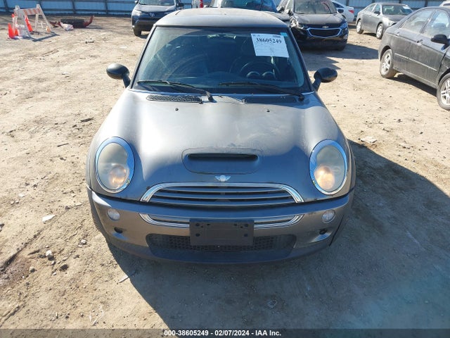 2004 MINI COOPER S WMWRE33424TD82545 Photo 5