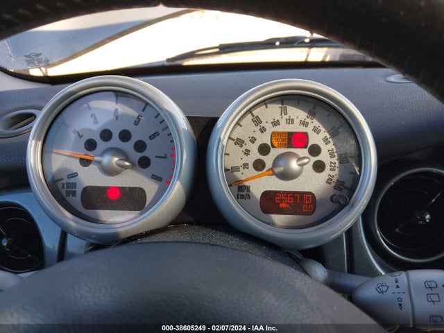 2004 MINI COOPER S WMWRE33424TD82545 Photo 6