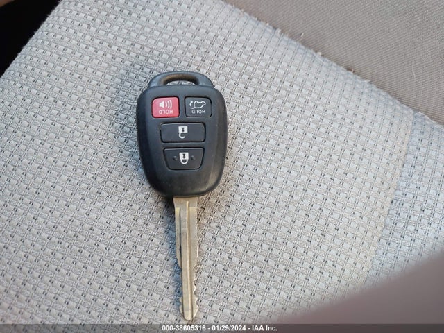 Toyota Rav4 Xle 2016 2T3WFREV5GW252429 Image 11