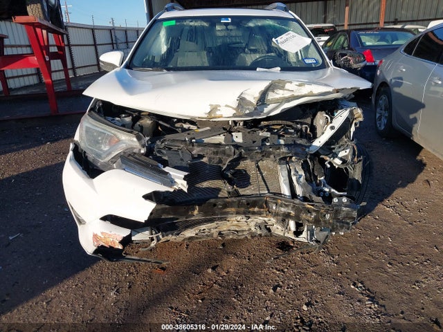 Toyota Rav4 Xle 2016 2T3WFREV5GW252429 Image 13