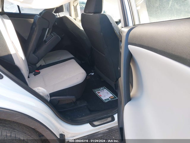 Toyota Rav4 Xle 2016 2T3WFREV5GW252429 Image 8