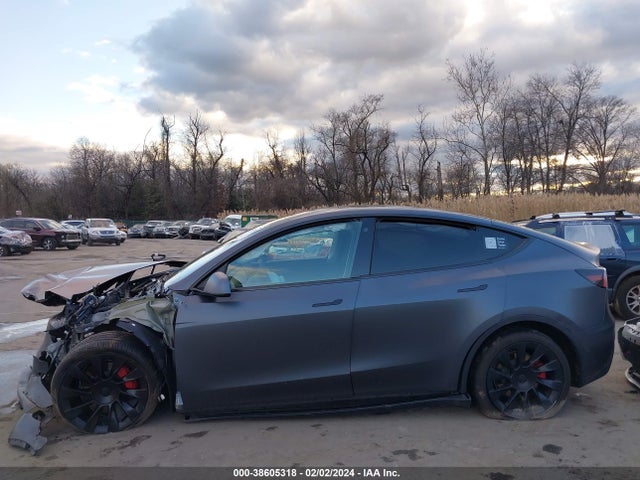 5YJYGDEE7MF070421 Tesla Model Y Long Range Dual Motor All-wheel Drive