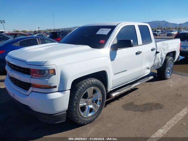 Chevrolet Silverado 1500 Custom 2017 1GCRCPEH5HZ255479 Image 2
