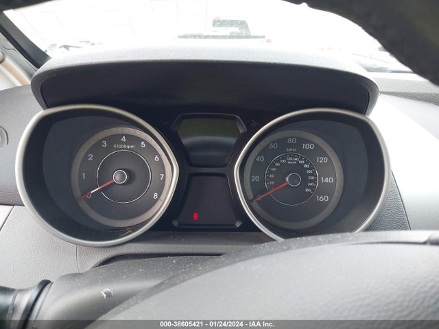 2013 HYUNDAI ELANTRA SE VIN: KMHDH6AE9DU016442