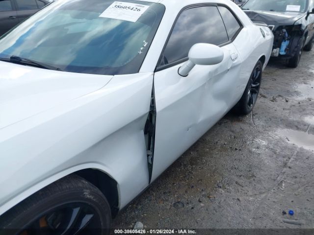 2C3CDZAG9HH519299 Dodge Challenger Sxt Plus