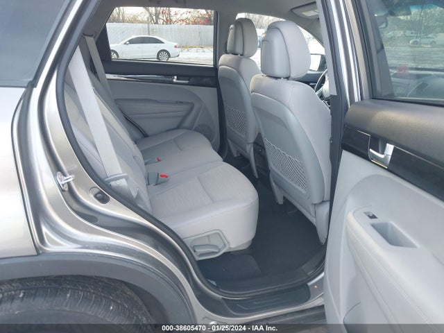 KIA Sorento Lx V6 2014 5XYKTDA72EG479963 Image 8