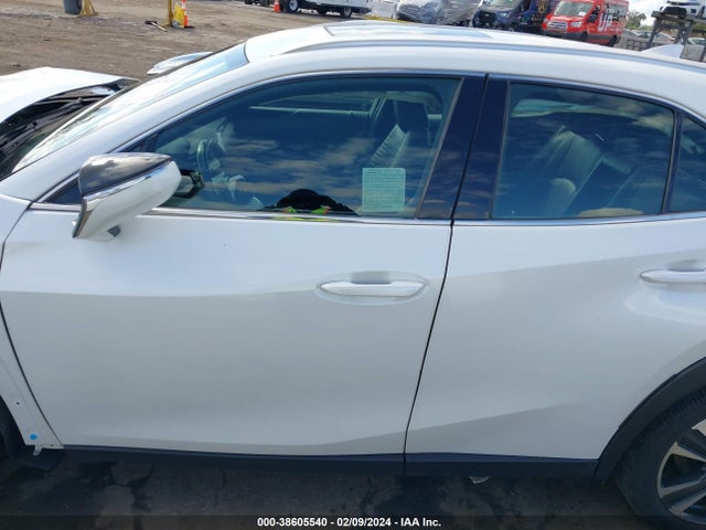 Lexus UX 250H 2019 JTHU9JBH0K2013546 Image 14