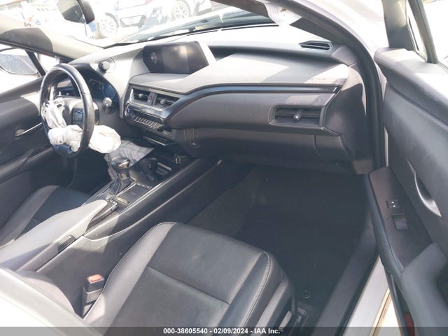 Lexus UX 250H 2019 JTHU9JBH0K2013546 Image 5
