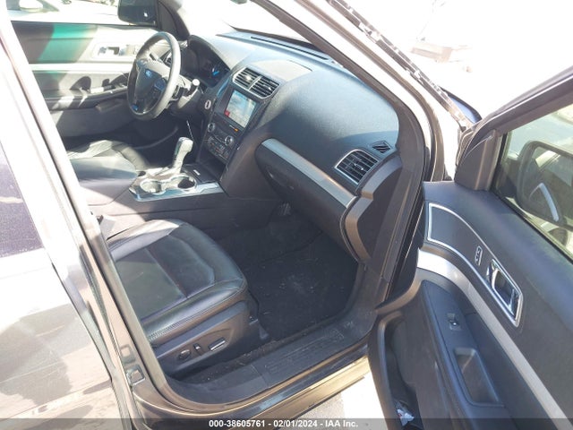 Ford EXPLORER XLT 2017 1FM5K7D80HGA31921 Image 5