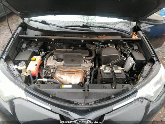Toyota RAV4 LE 2018 2T3BFREV0JW729399 Image 10