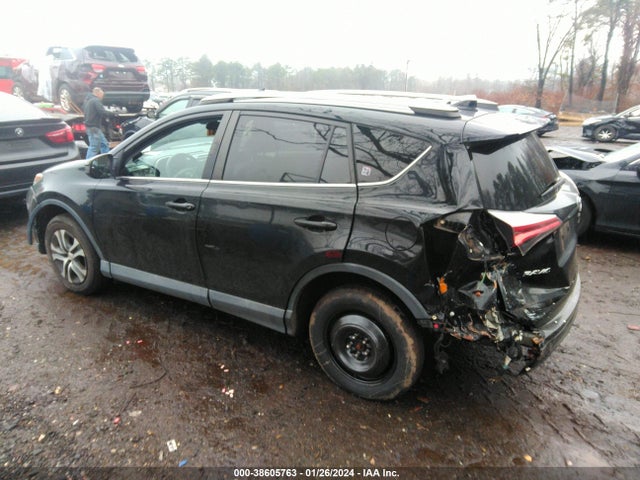 Toyota RAV4 LE 2018 2T3BFREV0JW729399 Image 14