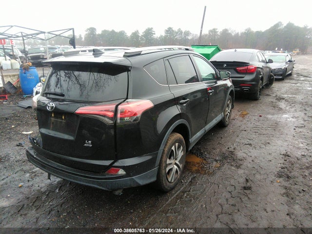 Toyota RAV4 LE 2018 2T3BFREV0JW729399 Image 4