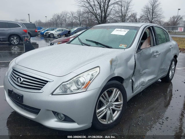 Infiniti Q40 2015 JN1CV6AR7FM523597 Image 2