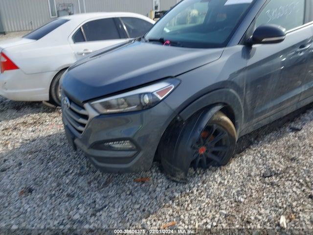 Hyundai Tucson Night 2017 KM8J3CA29HU504995 Image 6
