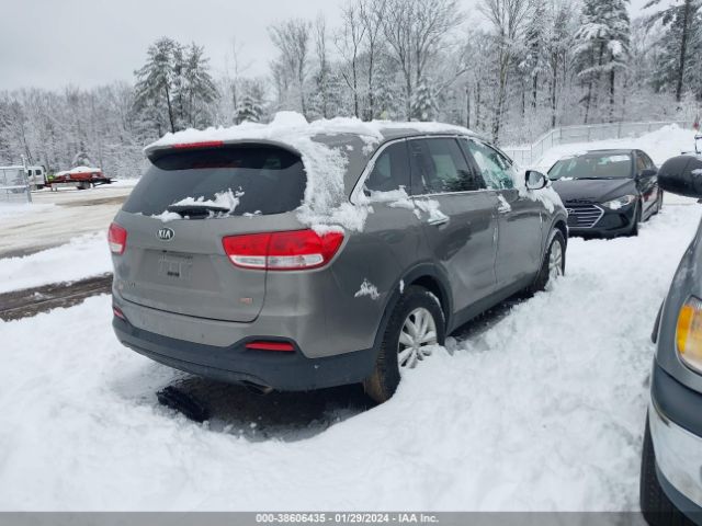 5XYPGDA32GG002928 KIA Sorento 2.4l Lx