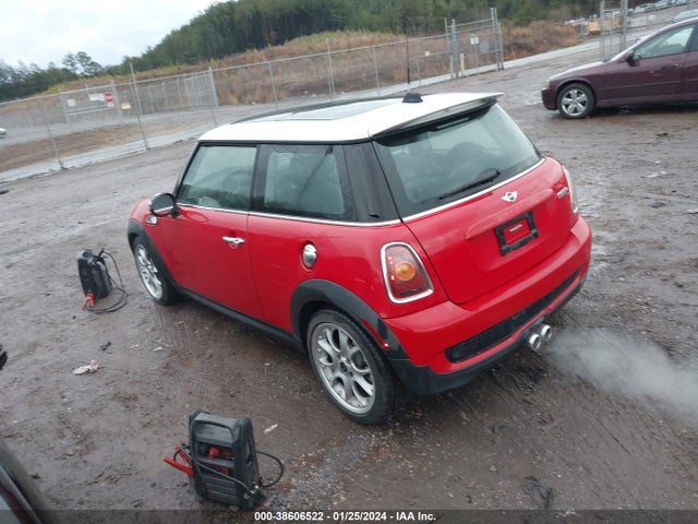 2009 MINI COOPER S WMWMF73529TV39907 Photo 2