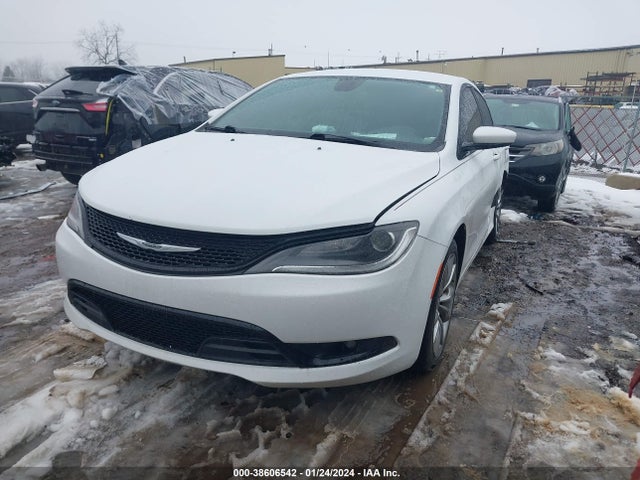 Chrysler 200 S 2016 1C3CCCBB4GN115609 Image 2