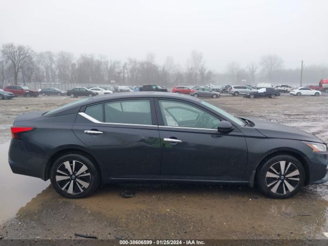 1N4BL4DW4NN342895 Nissan Altima Sv Intelligent Awd