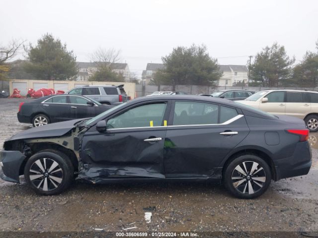 1N4BL4DW4NN342895 Nissan Altima Sv Intelligent Awd