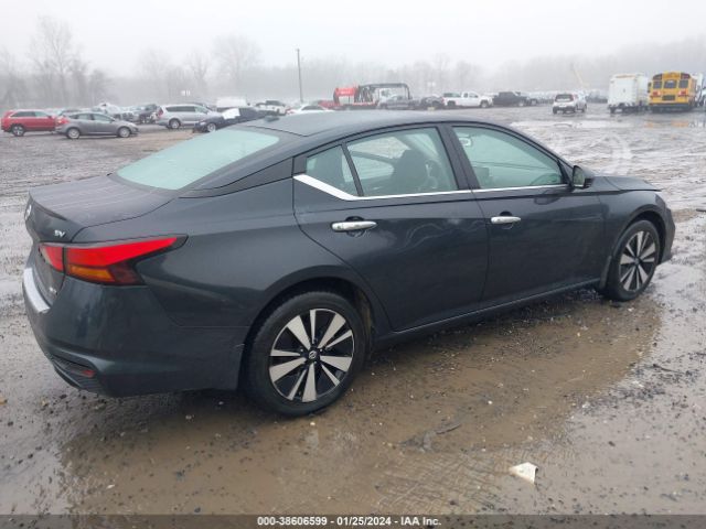 1N4BL4DW4NN342895 Nissan Altima Sv Intelligent Awd