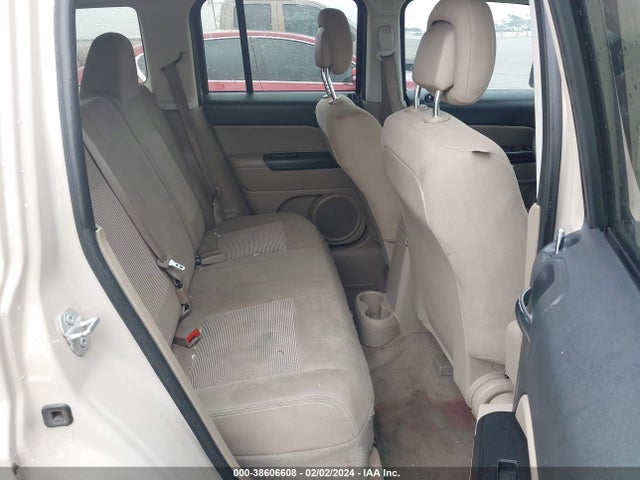 1C4NJPBA1HD209933 Jeep Patriot Sport Fwd