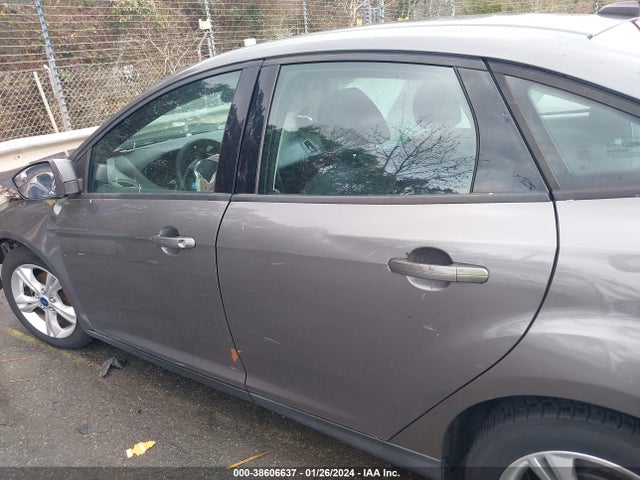 Ford FOCUS SE 2014 1FADP3F27EL215992 Image 15