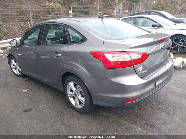 Ford FOCUS SE 2014 1FADP3F27EL215992 Image 3