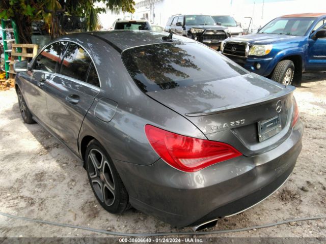 2014 MERCEDES-BENZ CLA 250 WDDSJ4GBXEN076264 Photo 2